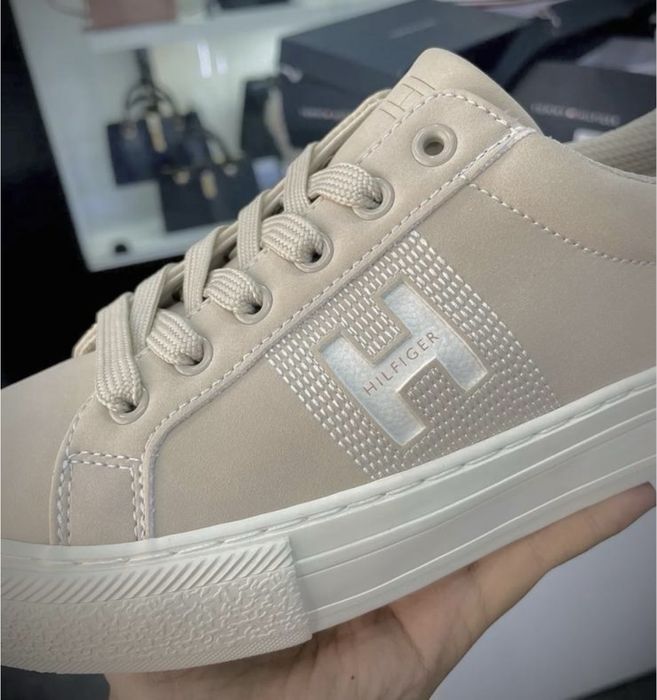 Жіночі чорні кеди оригінал Calvin Klein 25,5 см.устілка 39 розмір