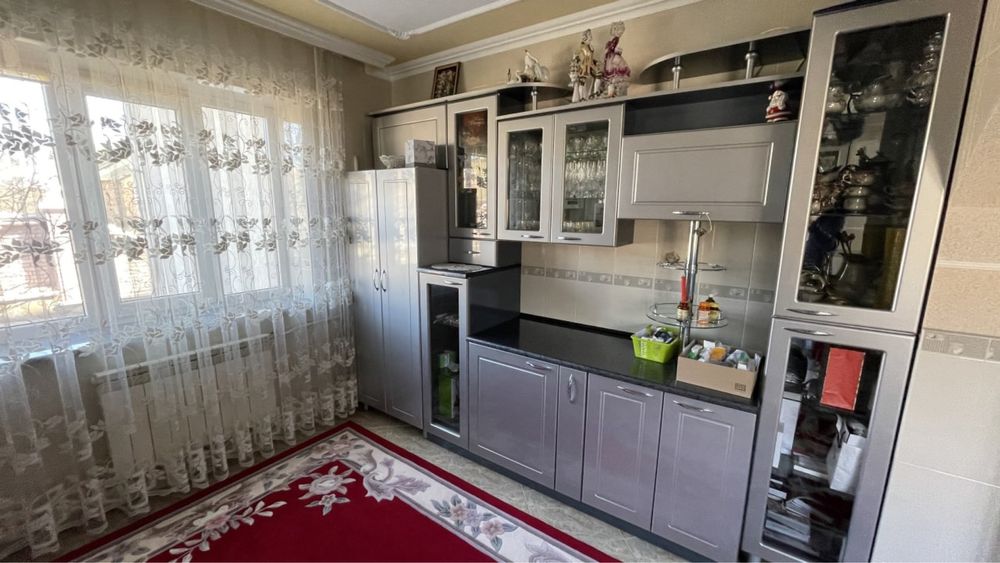 Продаж 16-ти кімнатного будинку, в с. Грушівка!