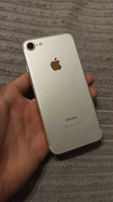 iPhone 7 128gb r-sim