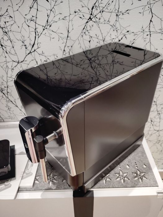 Ekspres do kawy automatyczny Tchibo Esperto Caffe Latte