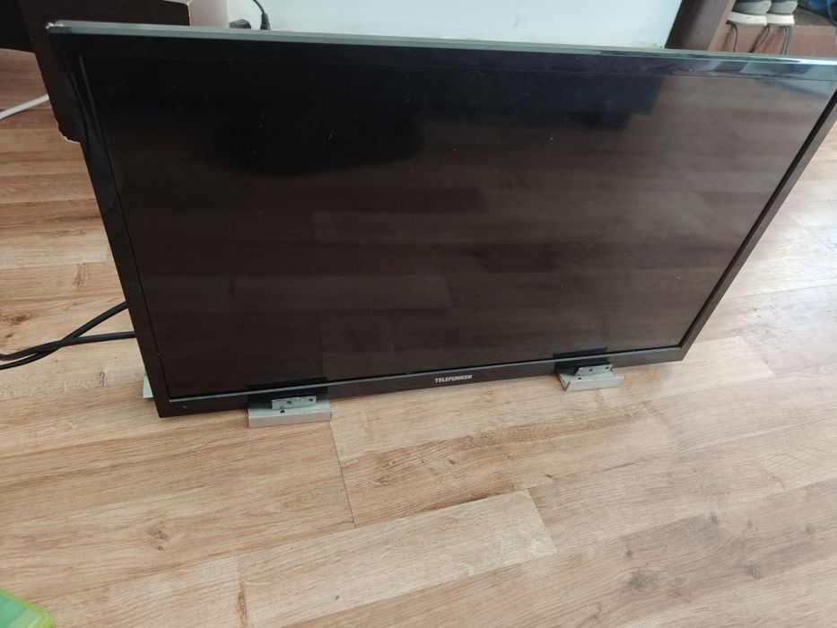sprzedam telewizor
