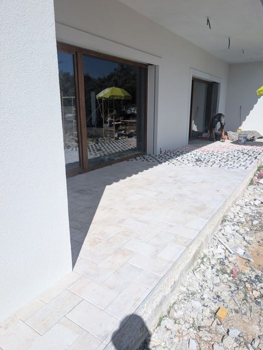 Restauros e remodelações  /capoto