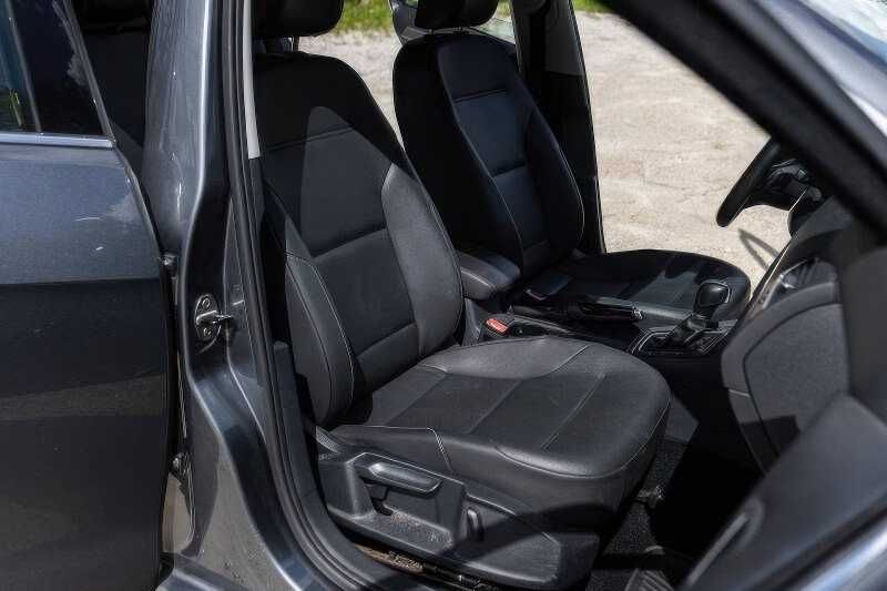 2015 Volkswagen Golf SportWagen TDI S