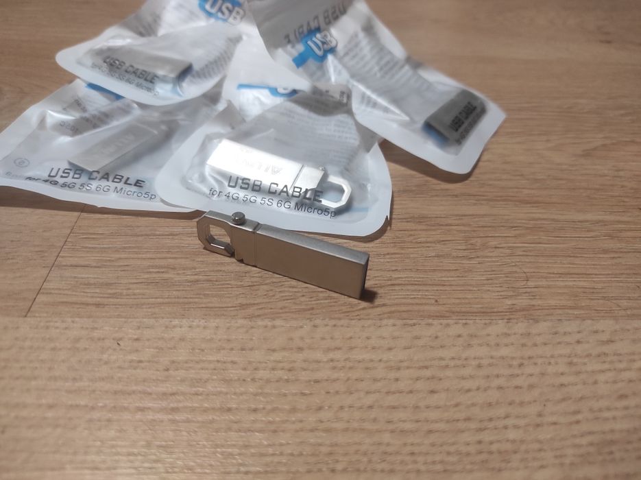 Pendrive 16 GB USB 3.0 – szybki i bez zbędnych bajerów