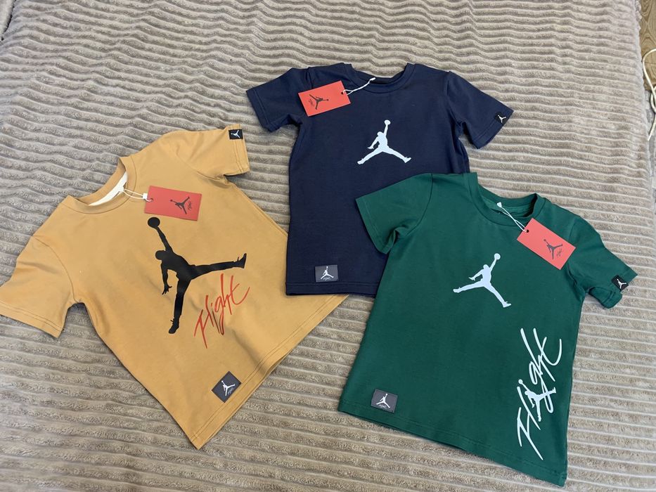 Футболочки Костюмы Лето Jordan Puma Nike детская ,104-152 Шелковый принт со стразами