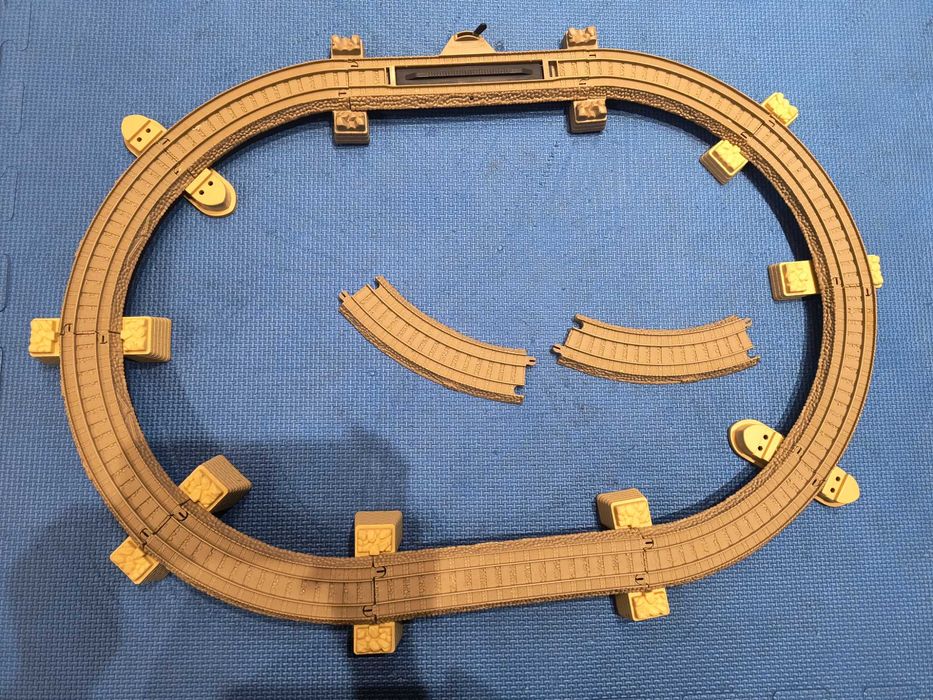 Tory Tomek i Przyjaciele ze zwrotnicą (20 elementów).