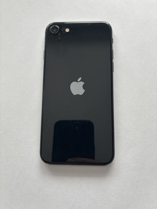 Sprzedam iPhone SE (3. generacja) z 2022 roku,