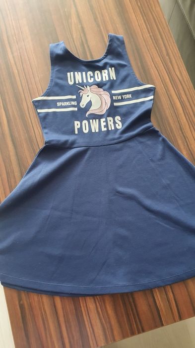 Sukienka marki H&M rozmiar 134/140