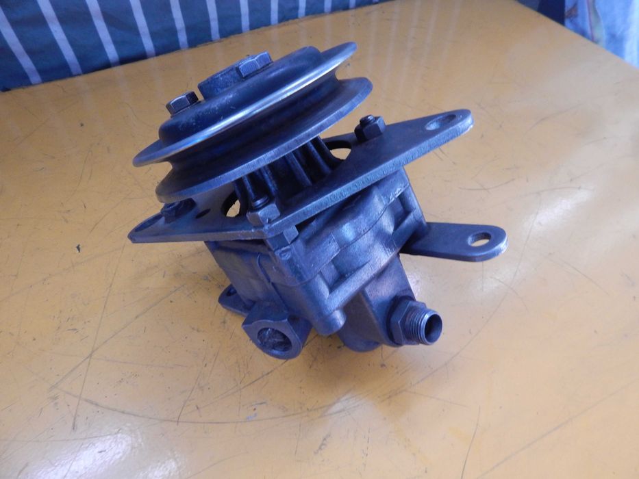 pompa wspomagania mercedes mb 100 mb100