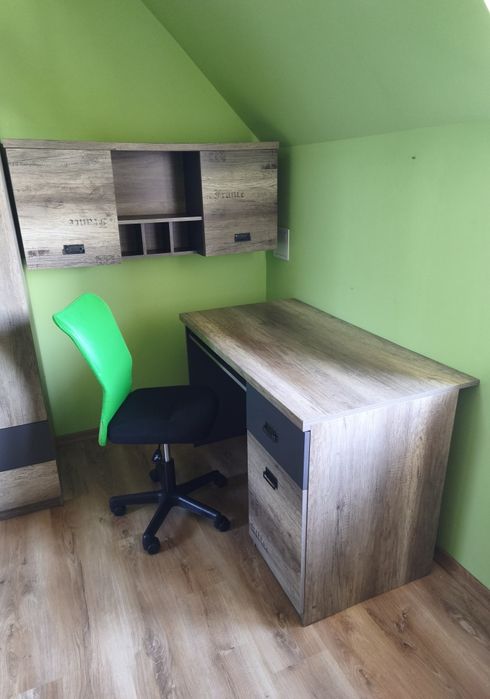 Sprzedam zestaw mebli