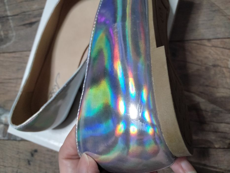 Nowe błyszczące baleriny skórzane roz 41