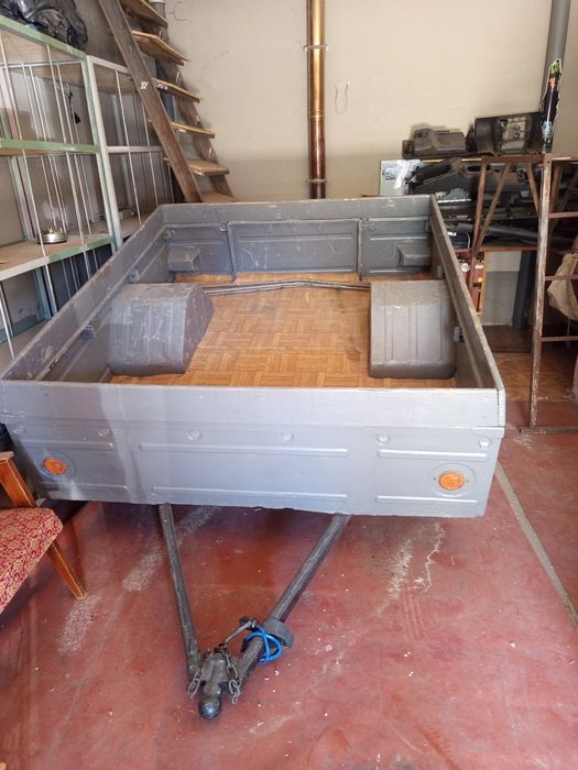 Продам прицеп Новий