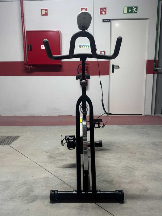 Bicicleta Spinning Reebok AR Sprint Bike – Volante 14 kg – Excelente estado
