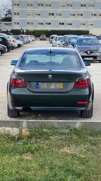 Bmw E60 525d caixa automática.