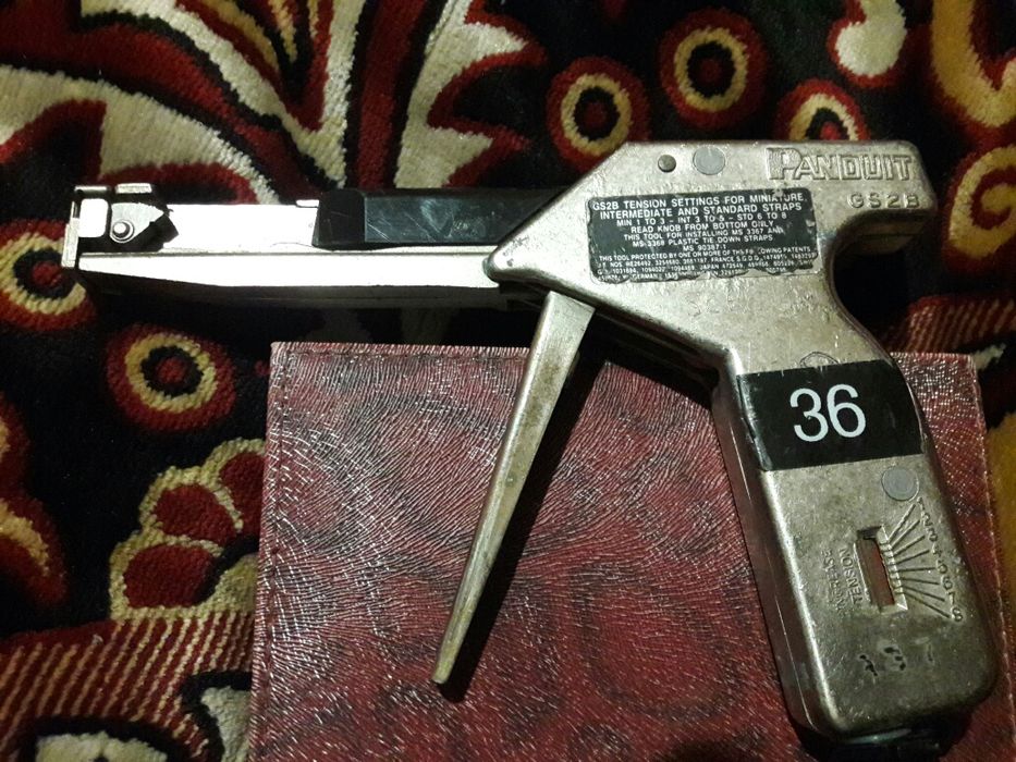 Panduit GS2Bаппарат для стяжки