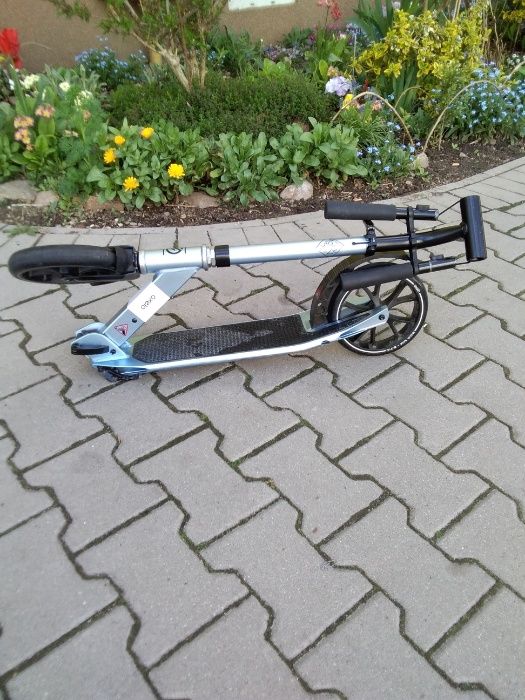 sprzedam hulajnogę firmy oxelo