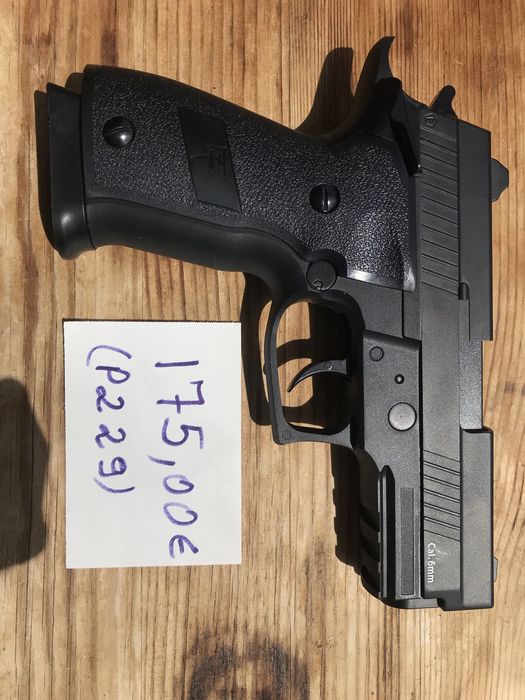 Pistola Airsoft Greengás SIG P226X5-Strike Warrior Tokyo Marui NOVA