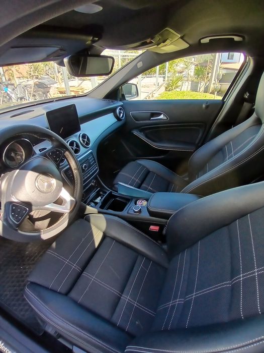 Mercedes  GLA 220Cdi urban + pack night
