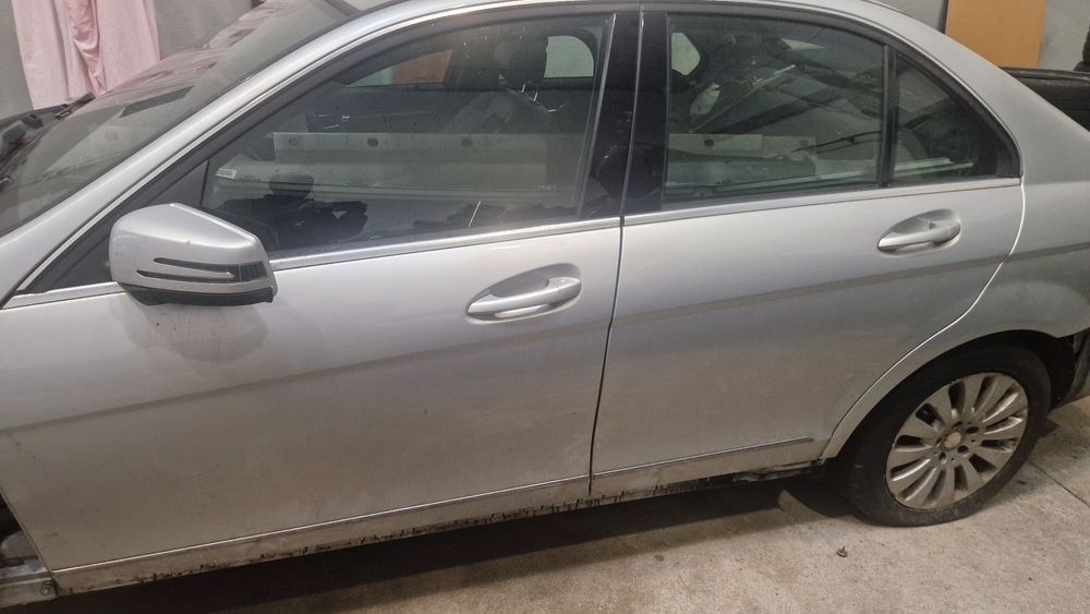 Portas mercedes c  w204