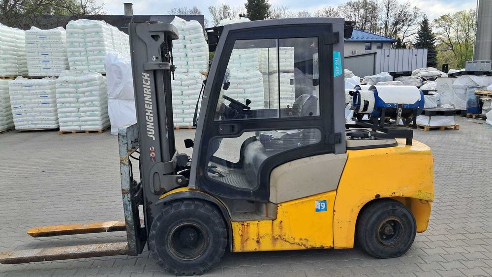 Wózek Widłowy Jungheinrich TFG 435 | Widły tele 1250mm | Pełna kabina | LPG