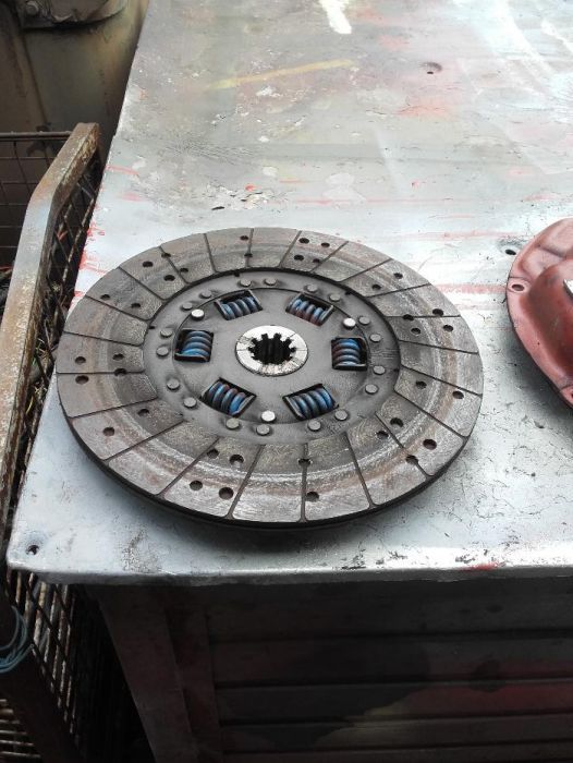 Dociski, tarcze sprzęgła, łożyska STAR 200 i 266.