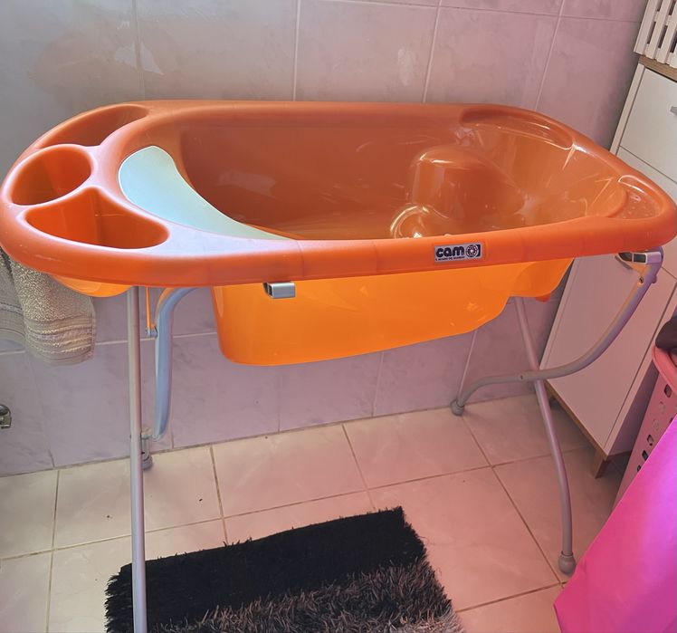 Banheira bebe com suporte
