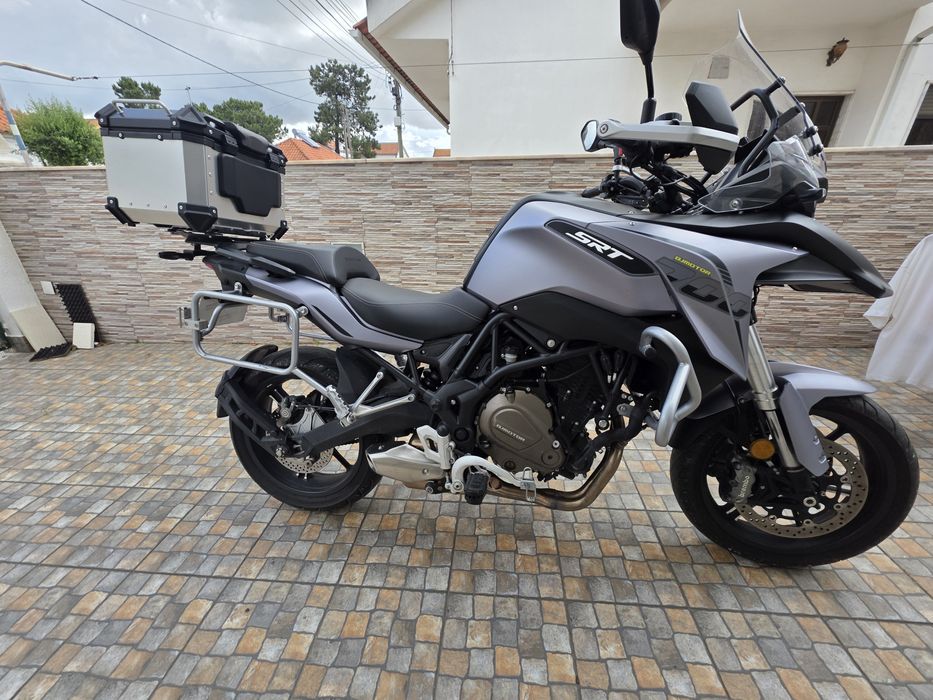 QJ SRT 700 on road