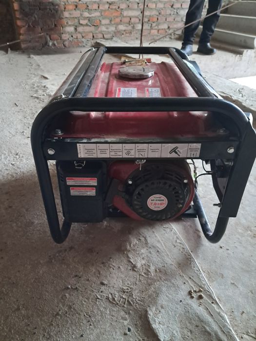 Генератор бензиновий 3,3 квт.