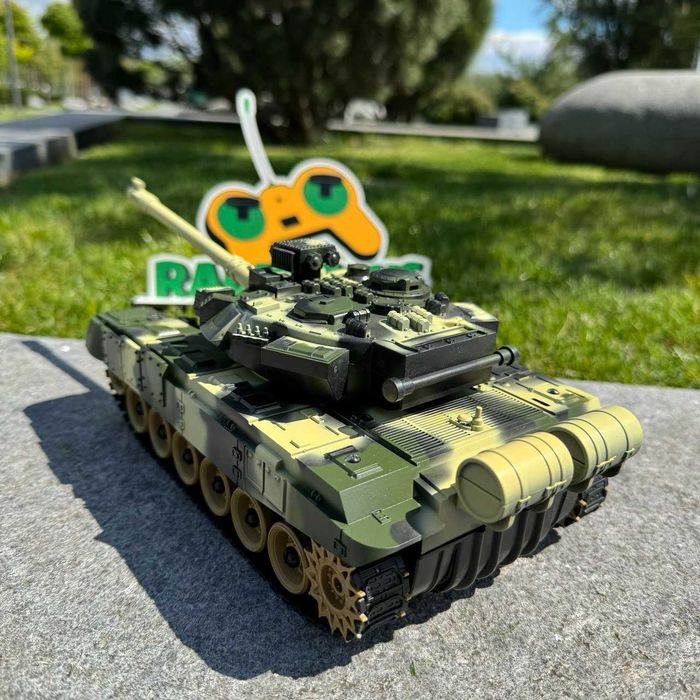 Танк на радіоуправлінні Т-84 Бежевий. Машинка на пульті управління