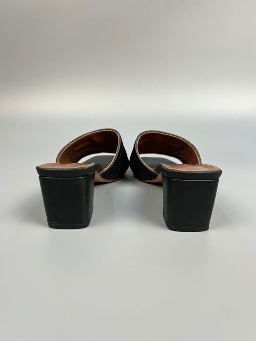 LORO PIANA Leather Mules шкіряні мюлі шльопанці на каблуку Лоро Піана