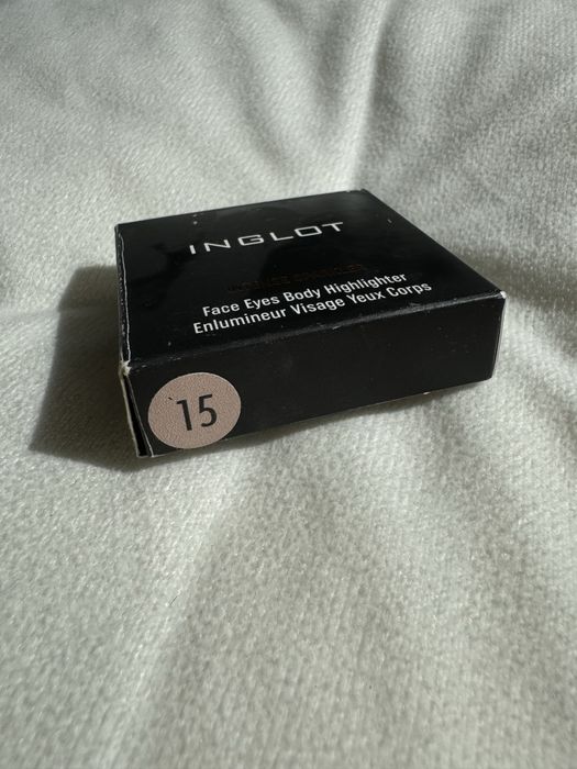 Inglot rozświetlacz do twarzy, oczy i ciała nr 15 intense sparkle