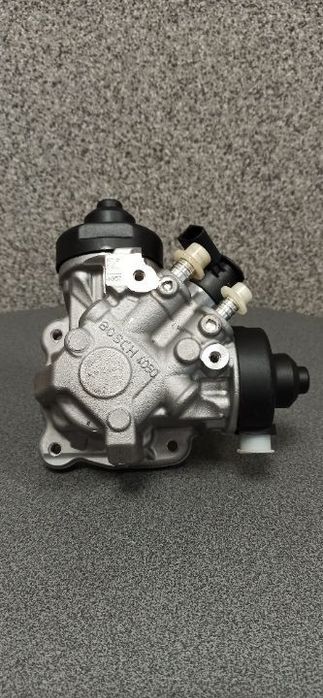 POMPA WTRYSKOWA 2.0 TDI 03N130755A