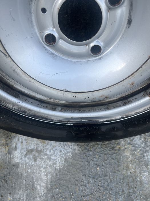 Jantes em ferro para Renault Clio.