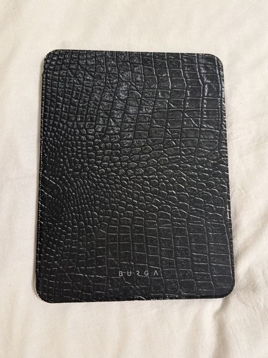 czarny case na ipad pro 11 2025 burga