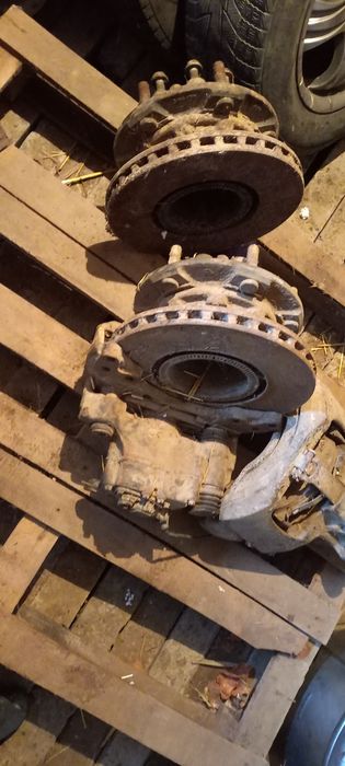 Продам ступиці в зборі Мерседес Атего