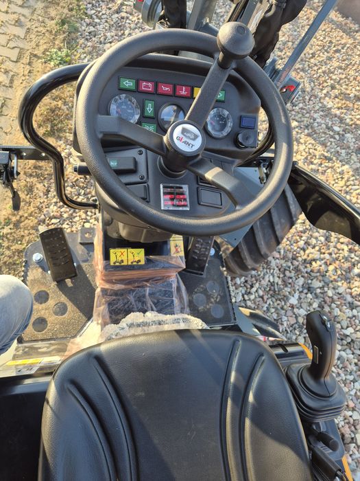 Ładowarka kołowa przegubowa Giant G1500 KUBOTA 26 KM Finansowanie 0%