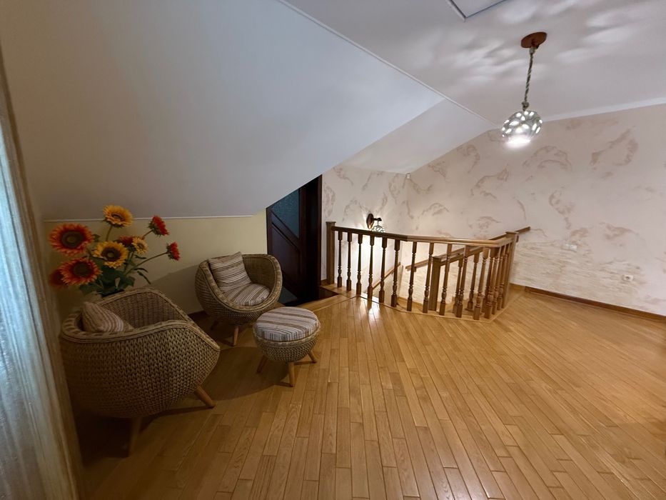 Продаж будинку по вулиці Романця.