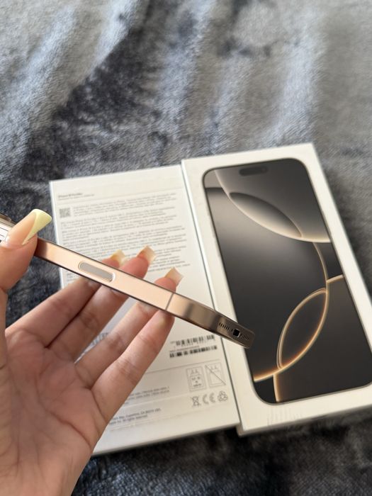 Iphone 16 pro max 256g rosa gold