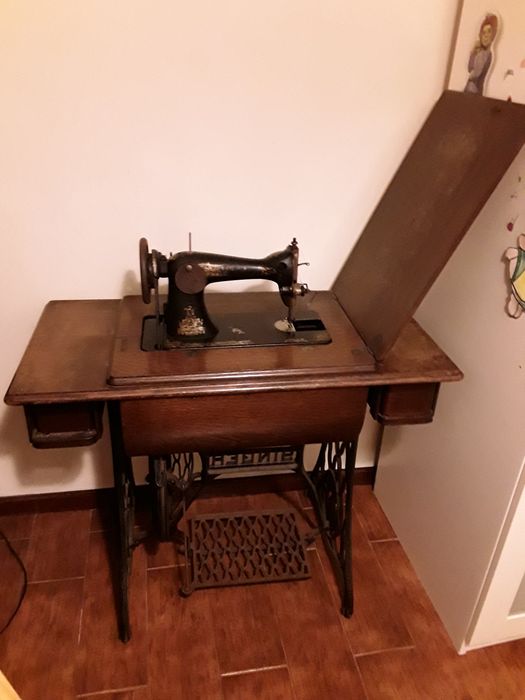 Maqina de Costura..