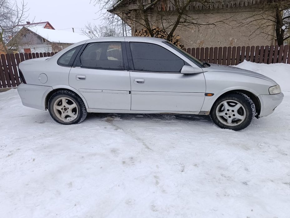 Продам ВЕКТРУ Б Restayling