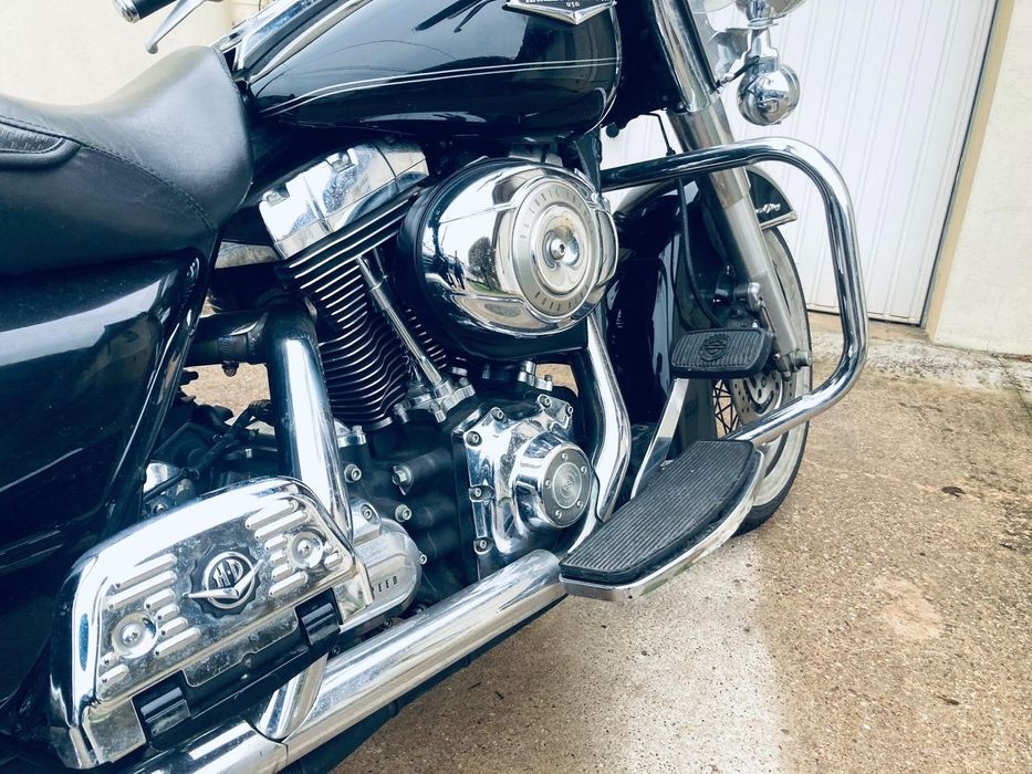 Harley davidson road king  classic