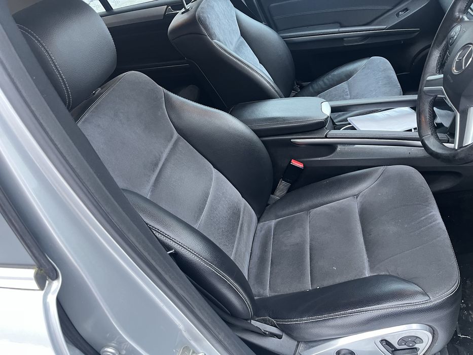 Komplet foteli Mercedes ML 164 lift