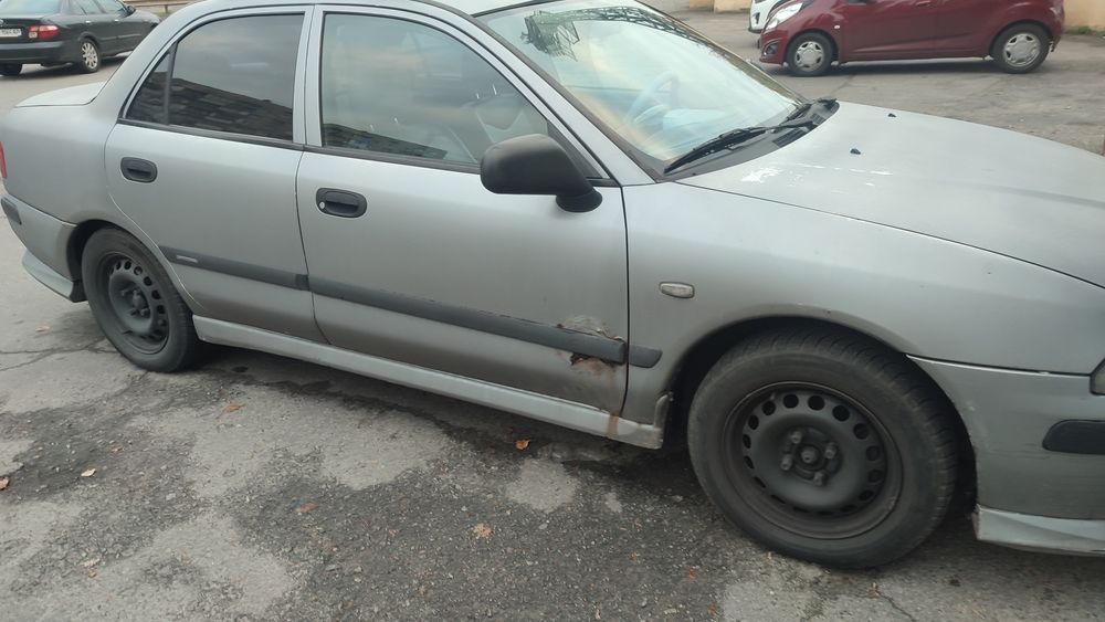 Продам авто Mitsubishi carisma