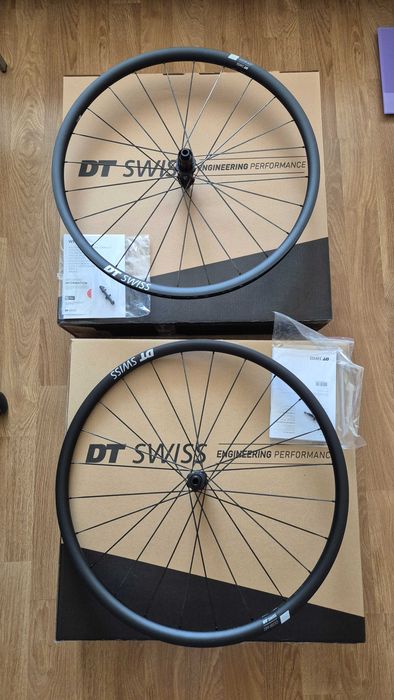 Komplet kół DT SWISS GR 1600 Spline czarny / Rozmiar koła: 28" / Typ bębenka: Shimano / SRAM / Rozmiar osi: 12 x 100 mm 12 x 142 mm
