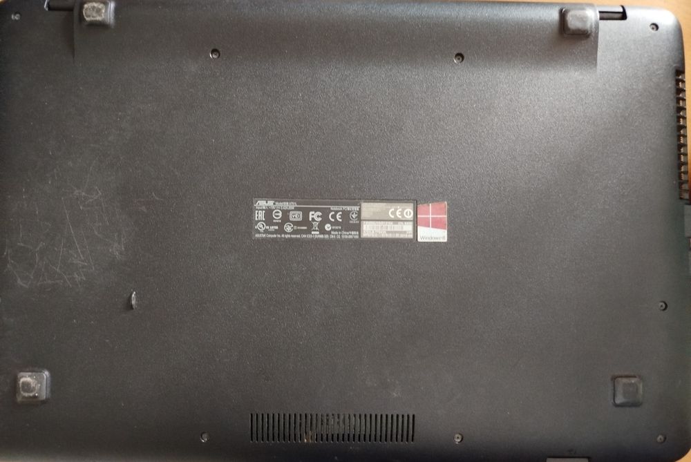 ASUS Core i7 5500U
