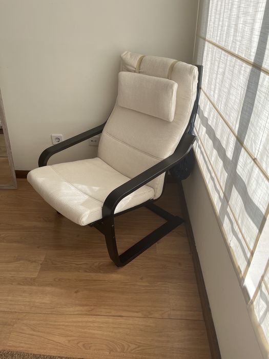Cadeirão Ikea modelo moderno