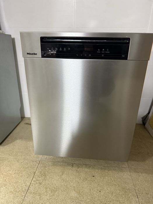 Посудомийна машина Miele mod.G7623SCU  AutoDos E
