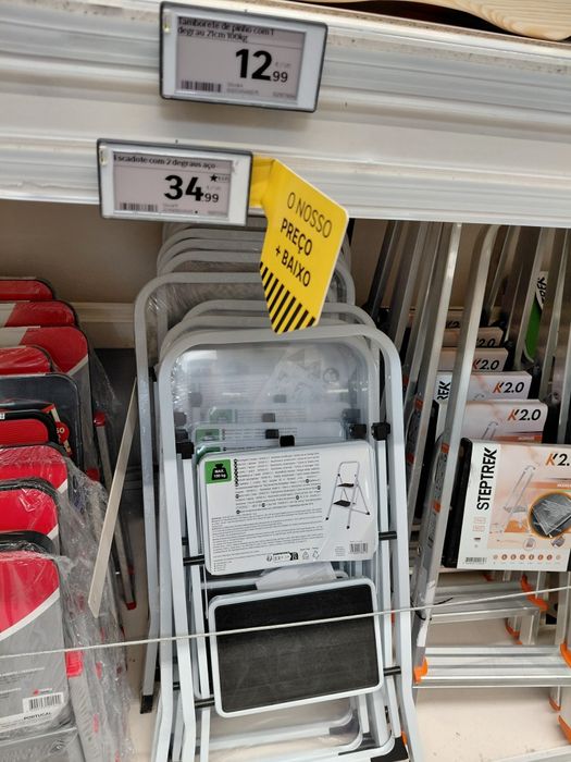 2-Step Stepladder446739882842542081