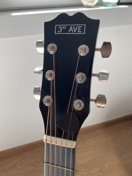 Guitarra acustica e acessorios