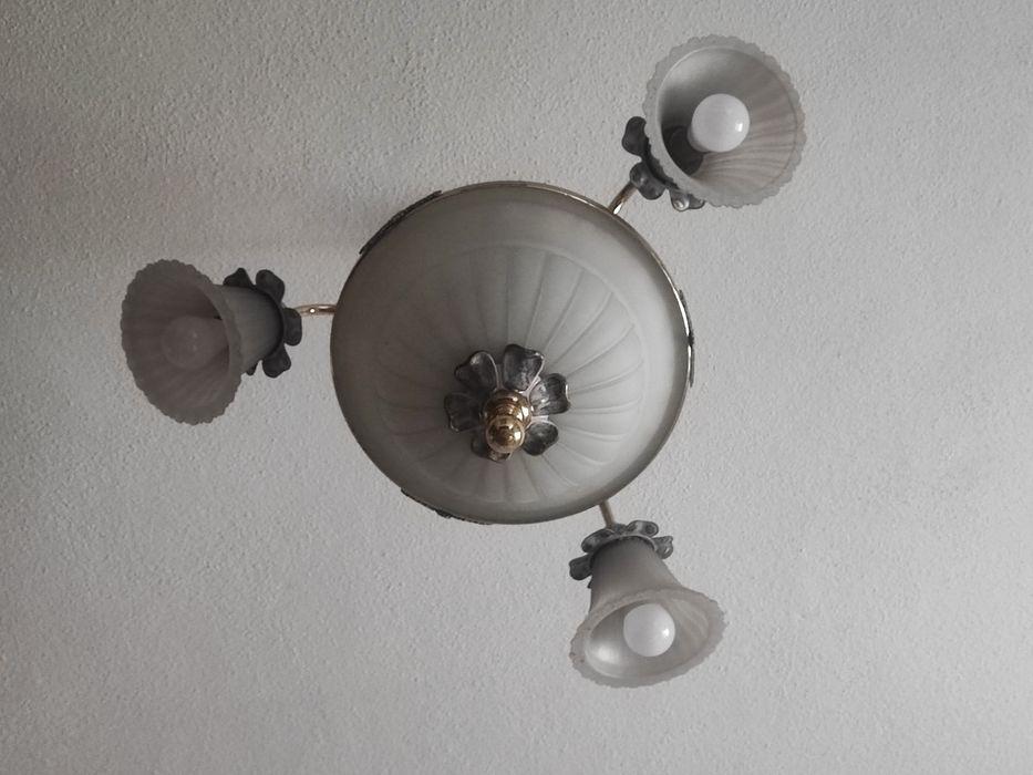Candeeiro de teto (quarto)
